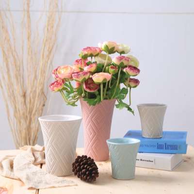 New Item Beautiful Design Geometric modern ceramic decoration flowers vase